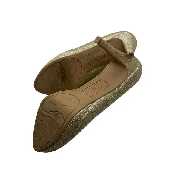 Fioni Gold Sparkle Scallop Pump Heels Size 6 1/2 - Picture 5 of 6